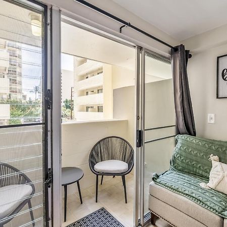 Bright & Cozy Condo Unit With Balcony! Honolulu Luaran gambar
