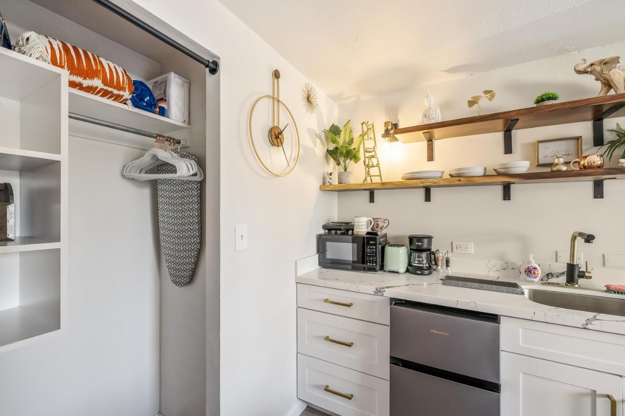 Bright & Cozy Condo Unit With Balcony! Honolulu Luaran gambar