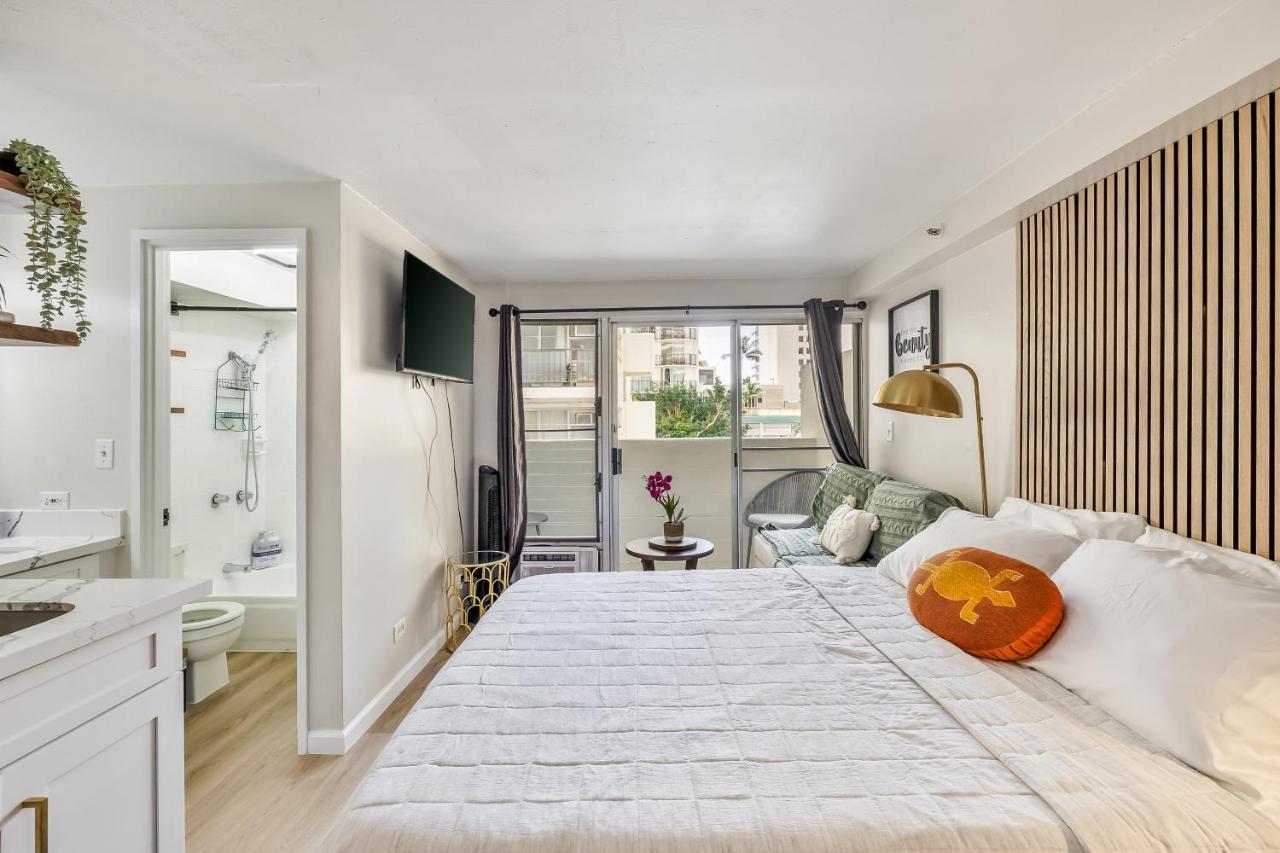 Bright & Cozy Condo Unit With Balcony! Honolulu Luaran gambar